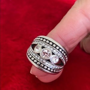 Silver stately ring size 8